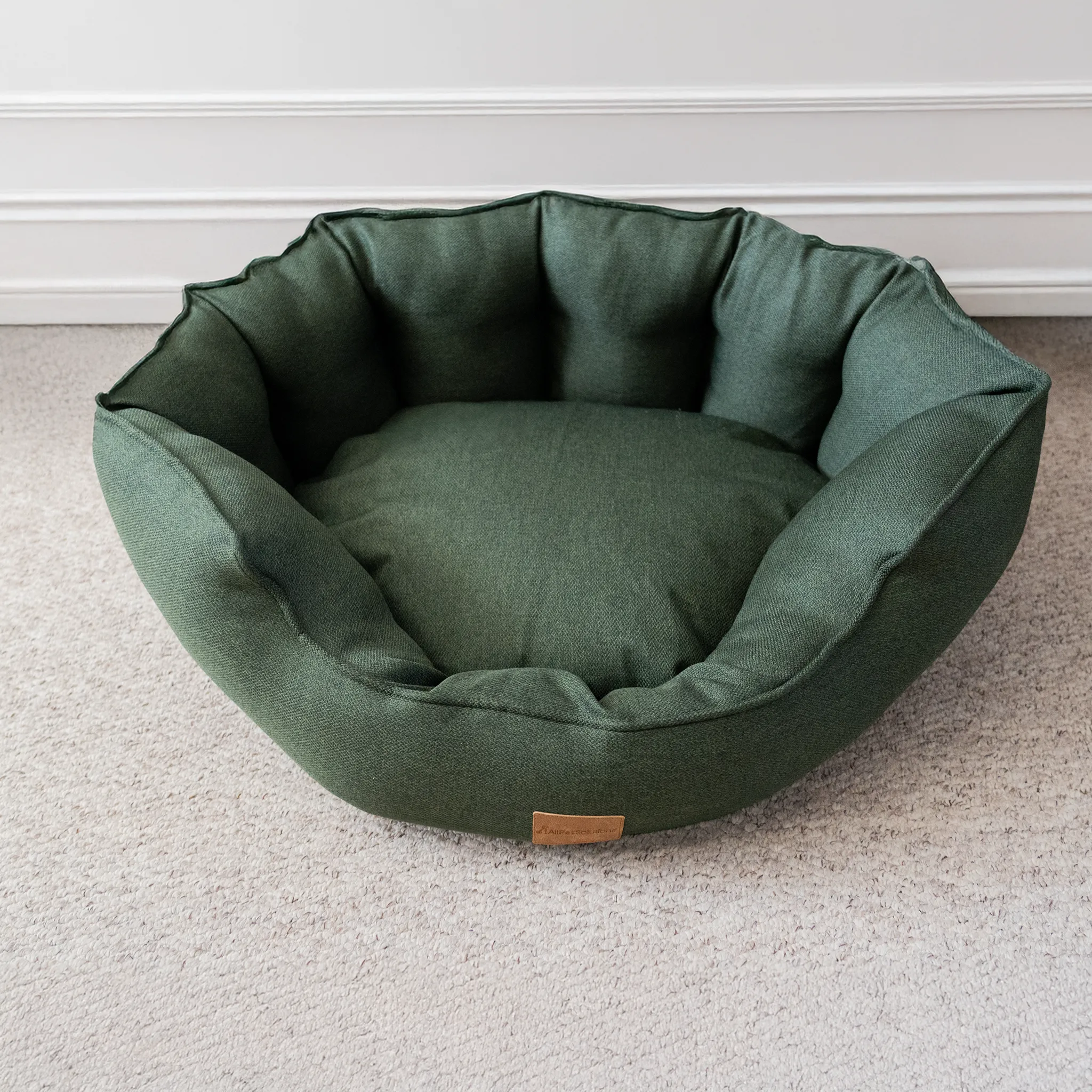 AllPetSolutions Alfie Premium Luxury Dog Bed - Forest Green - S/M/XL