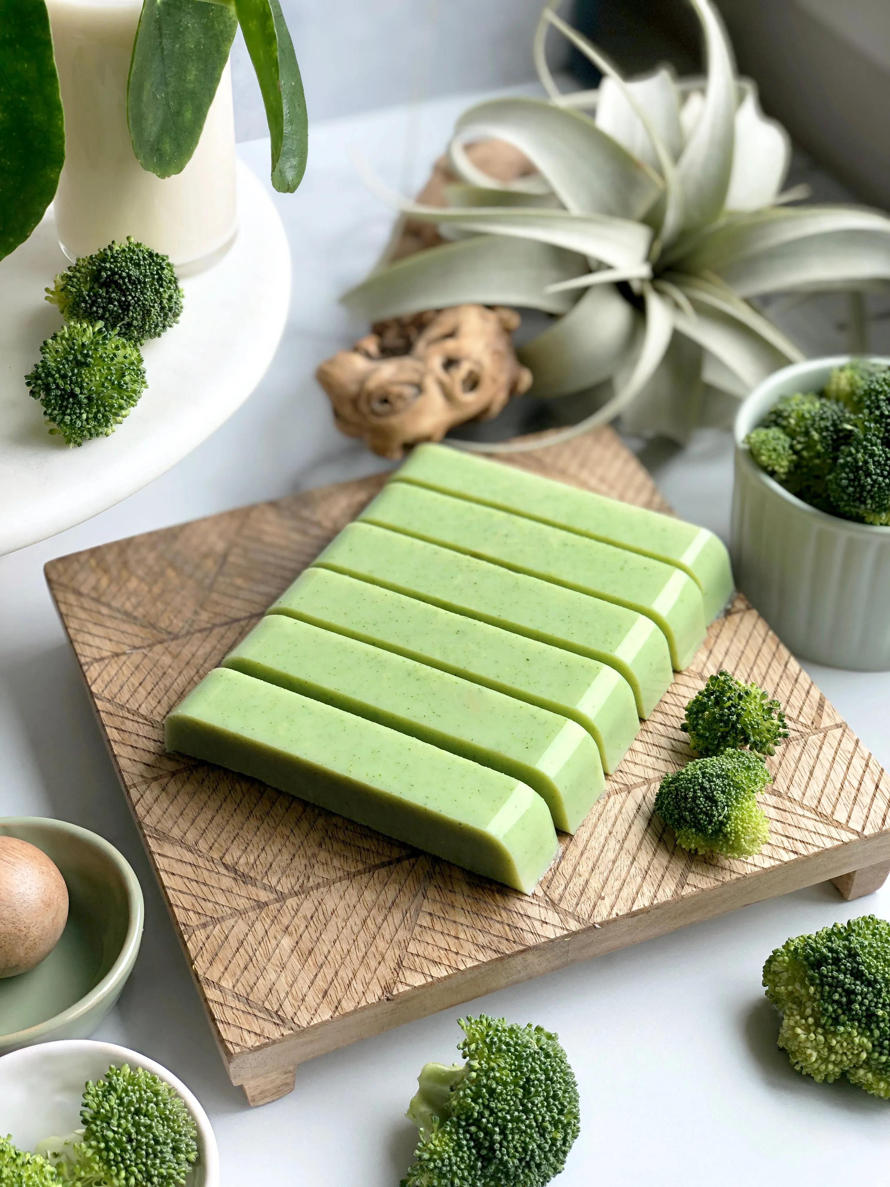 BROCCOLI MILK CHEWS FOR DOGS