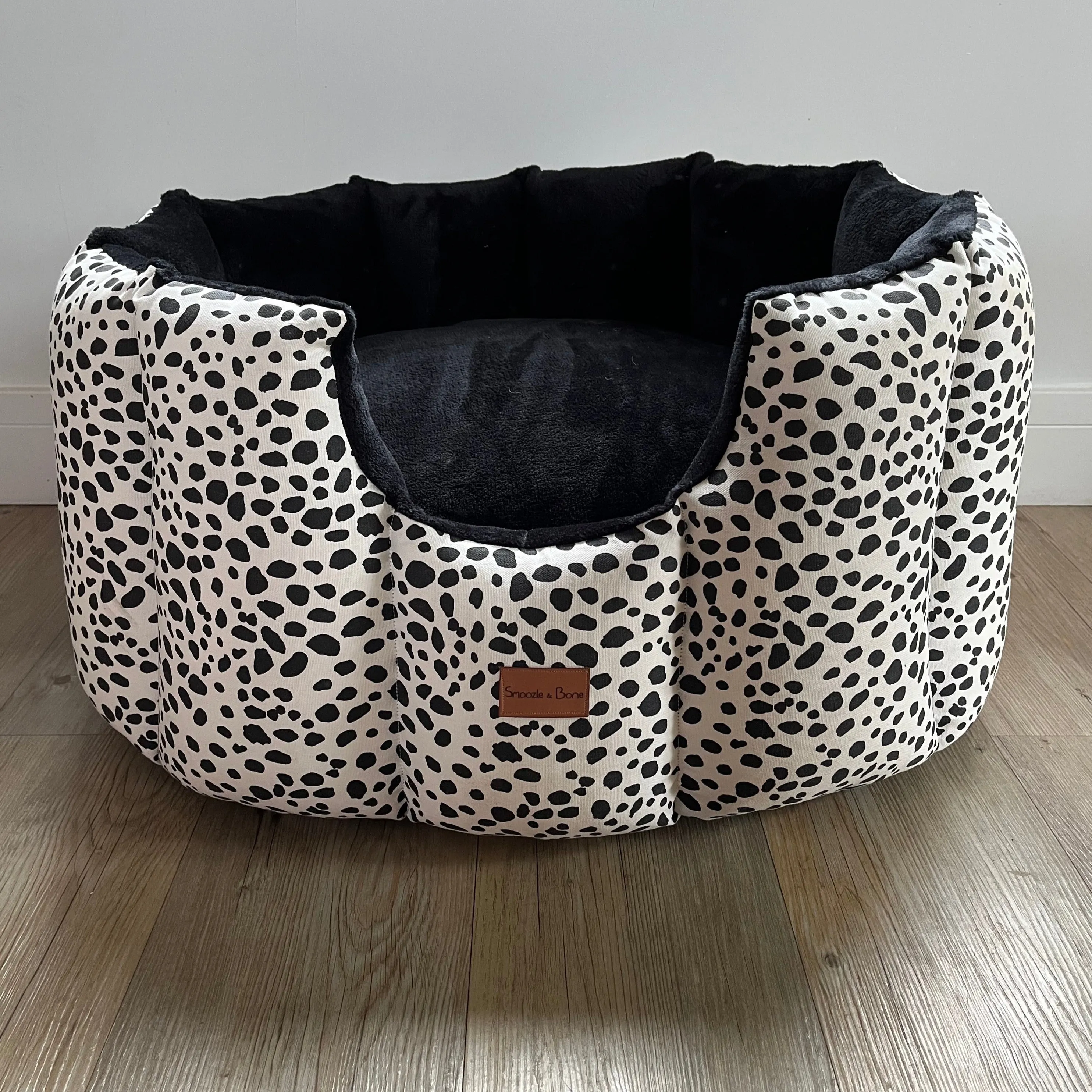 Pongo Hand-Made Cave Dog Bed