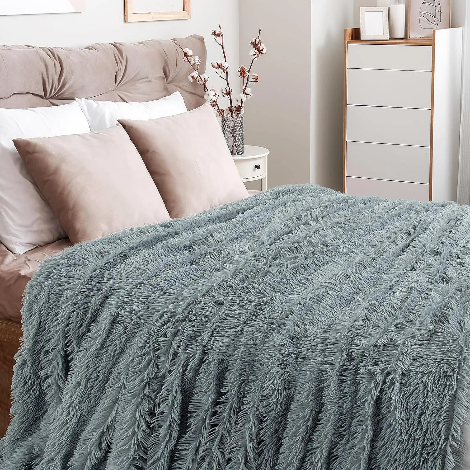 TOONOW Extra Soft Fuzzy Faux Fur Blanket Twin Size 70"x78", Reversible Lightweight Plush Fuzzy Cozy Soft Blankets and Throws for Couch Sofa Bed, Decorative Fluffy Plush Comfy Blanket, Blue Grey